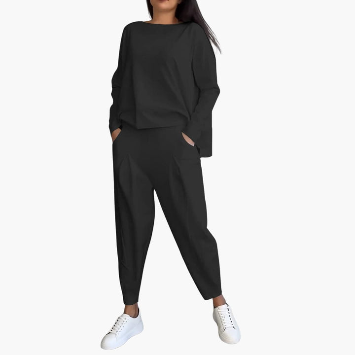 Anna Comfortable Set | Alaric & Cyniora London